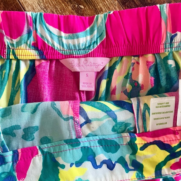 Lilly Pullitzer Magenta Hottie Shorts - Picture 3 of 5